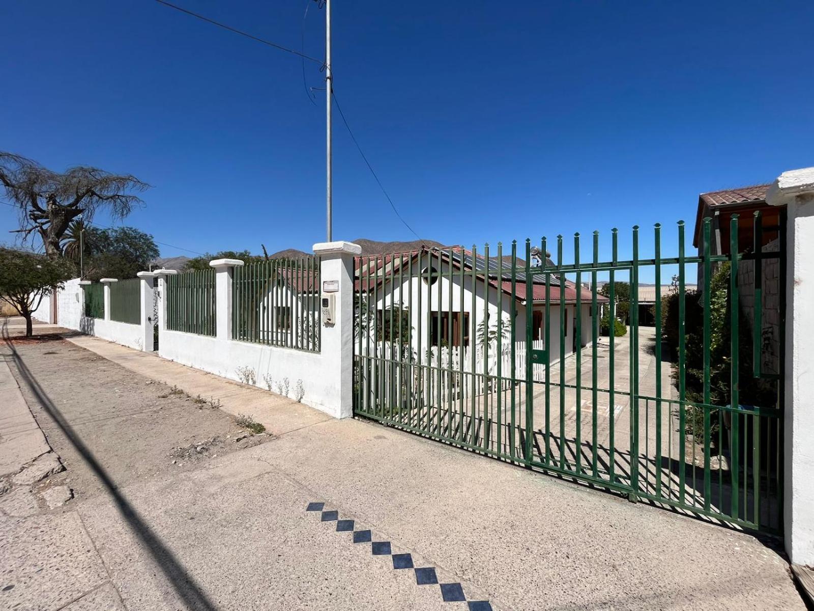 Hostal Casa 95 Vicuña Esterno foto